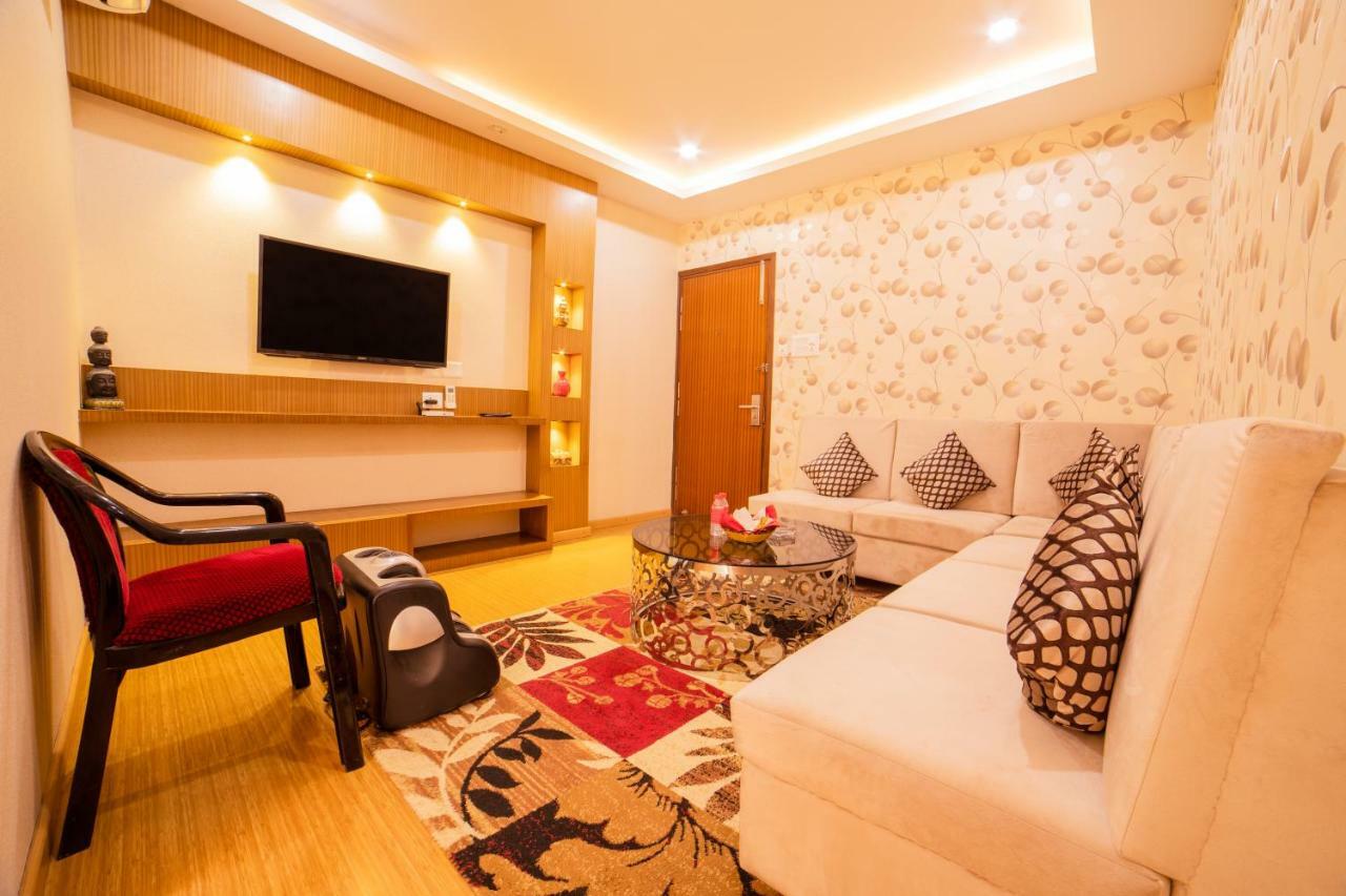 โรงแรมแฮริสัน พาเลซ บิรัทนาการ์ ภายนอก รูปภาพ
